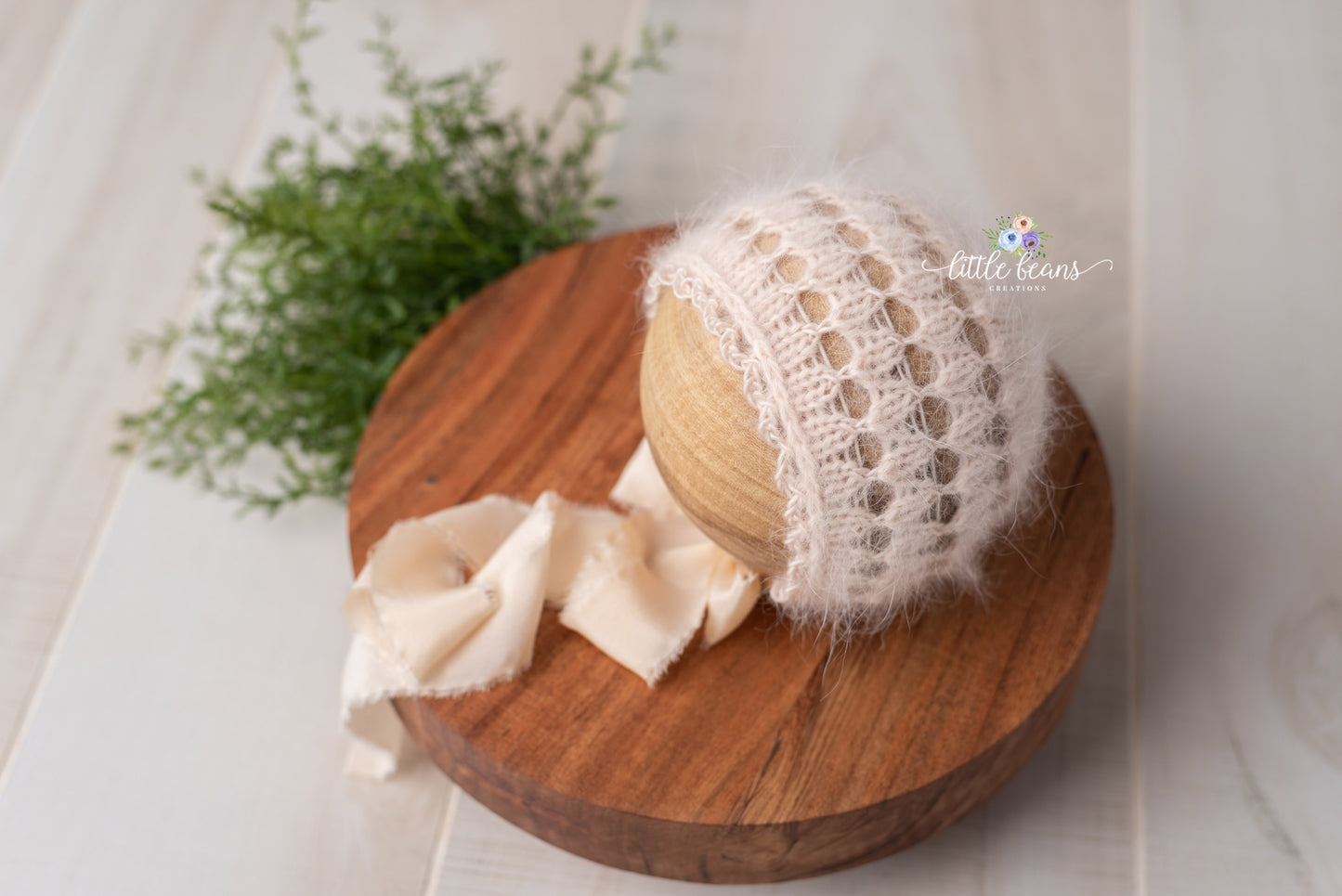 Angeline Bonnet in Peach